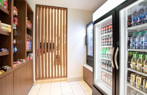 Sterling Hotel | Holiday Inn Express & Suites - Sterling by IHG