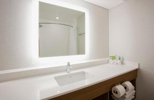 Northlake Hotel | Holiday Inn Express & Suites - Atlanta - Tucker Northlake by IHG