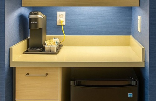 Halifax Hotel | Holiday Inn Express & Suites Halifax - Bedford by IHG