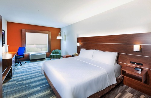 Jasper Hotel | Holiday Inn Express Suites Jasper by IHG