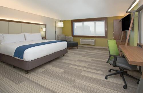 Pahrump Hotel | Holiday Inn Express & Suites Pahrump by IHG