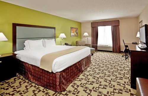 Troutville Hotel | Holiday Inn Express Troutville-Roanoke North by IHG