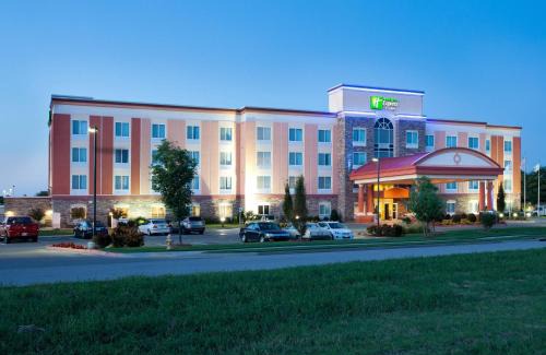 South Tulsa Hotel | Holiday Inn Express Tulsa South Bixby by IHG