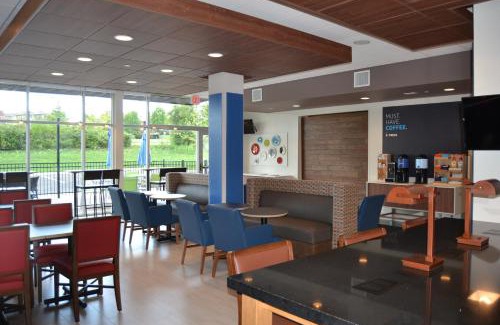 Goodlettsville Hotel | Holiday Inn Express & Suites Goodlettsville N - Nashville by IHG