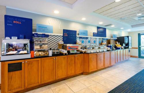 Braden River Hotel | Holiday Inn Express & Suites Bradenton East-Lakewood Ranch by IHG
