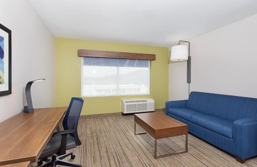 Williamsburg Hotel | Holiday Inn Express Williamsburg by IHG