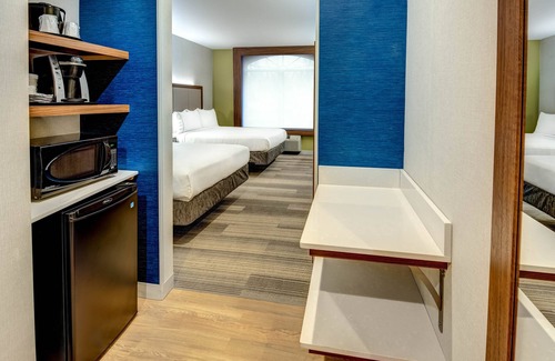 Avenel Hotel | Holiday Inn Express Woodbridge by IHG