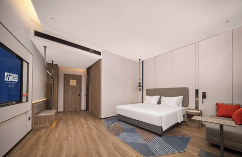 Cuiping District Hotel | Holiday Inn Express Yibin Xuzhou by IHG