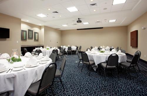 Hammond Hotel | Holiday Inn Hammond by IHG