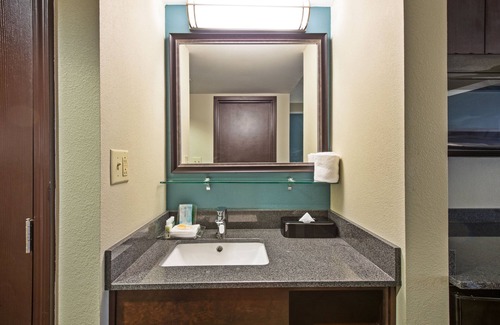 Middletown Hotel | Holiday Inn Harrisburg East by IHG