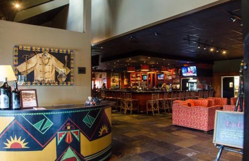 Pewaukee Hotel | Holiday Inn Hotel Pewaukee-Milwaukee West by IHG