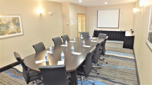 Regina Hotel | Holiday Inn Hotel & Suites Regina by IHG