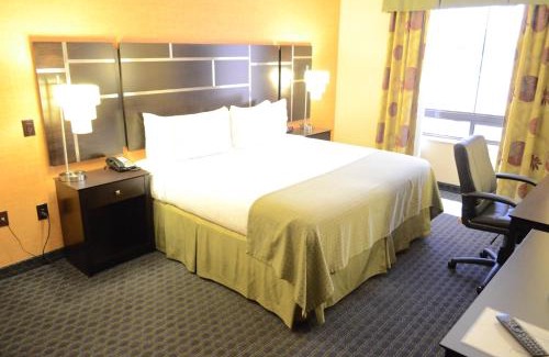 Channelview Hotel | Holiday Inn Houston East-Channelview by IHG