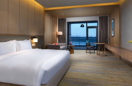 Kunshan Hotel | Holiday Inn Kunshan Huaqiao by IHG
