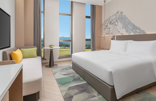 Longshan District Hotel | Holiday Inn Liaoyuan City Center by IHG