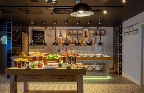 Syon Hotel | Holiday Inn London Brentford Lock by IHG