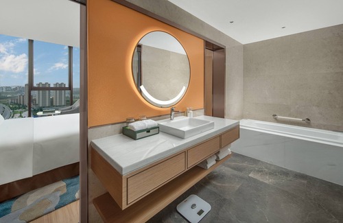 Longmatan District Hotel | Holiday Inn Luzhou Longjian by IHG