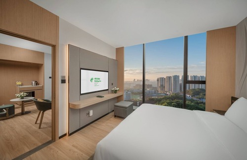Longmatan District Hotel | Holiday Inn Luzhou Longjian by IHG