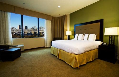 Terrytown Hotel | Holiday Inn New Orleans West Bank Tower by IHG