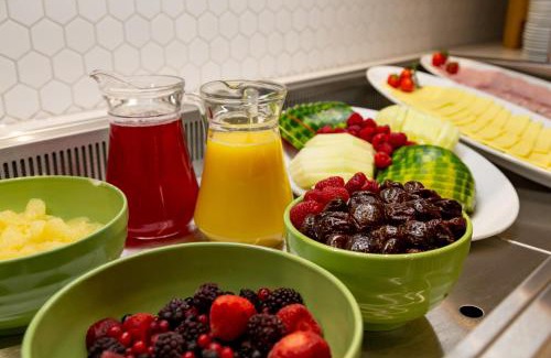 Newport Hotel | Holiday Inn Newport by IHG