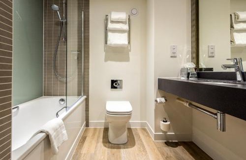 Norwich Hotel | Holiday Inn Norwich, Ipswich Road by IHG