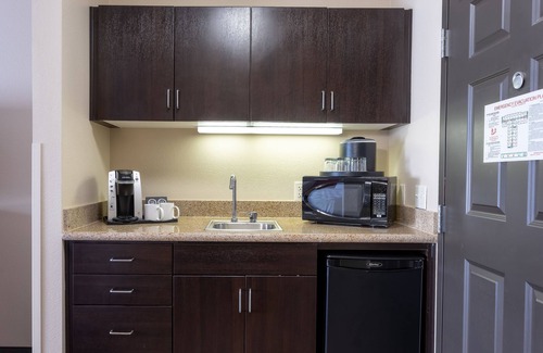 Oceanside Hotel | Holiday Inn Oceanside Camp Pendleton Area by IHG