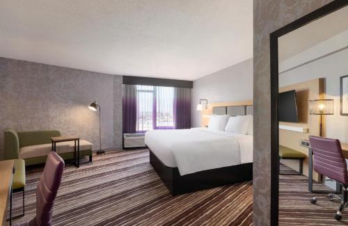 South Philadelphia West Hotel | Holiday Inn Philadelphia Arpt-Stadium Area by IHG