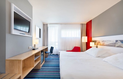 Prague 6 Hotel | Holiday Inn Prague Airport by IHG