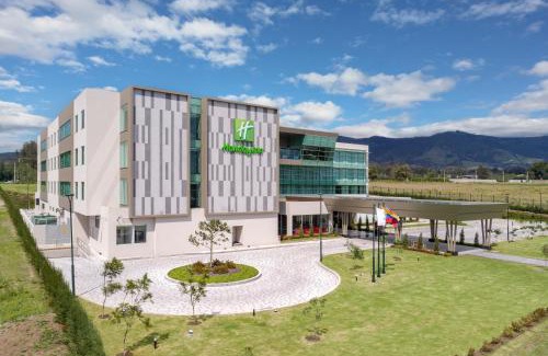 Tababela Hotel | Holiday Inn - Quito Airport by IHG
