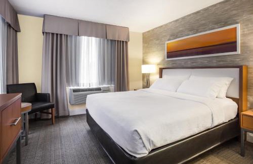 Saratoga Springs Hotel | Holiday Inn Saratoga Springs by IHG