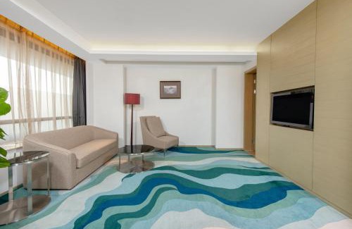 Songjiang Hotel | Holiday Inn Shanghai Songjiang by IHG - Miaoqian Street