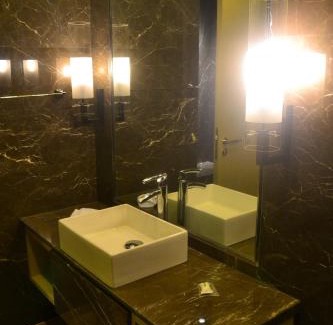Songjiang Hotel | Holiday Inn Shanghai Songjiang by IHG - Miaoqian Street