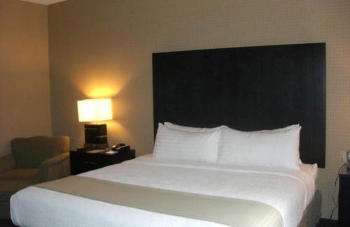 Lake Elmo Hotel | Holiday Inn St. Paul Northeast - Lake Elmo by IHG