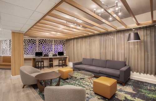 Parsippany Hotel | Holiday Inn & Suites Parsippany Fairfield by IHG