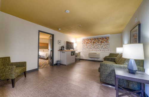 South End Hotel | Holiday Inn Tacoma Mall by IHG
