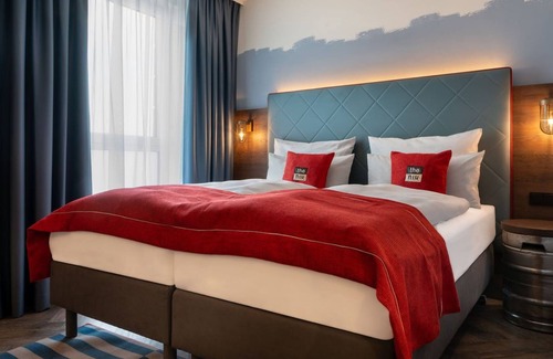Wandsbek Hotel | Holiday Inn - the niu, Keg Hamburg Ost by IHG