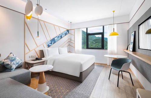 Bijiang District Hotel | Holiday Inn Tongren Wanshan by IHG