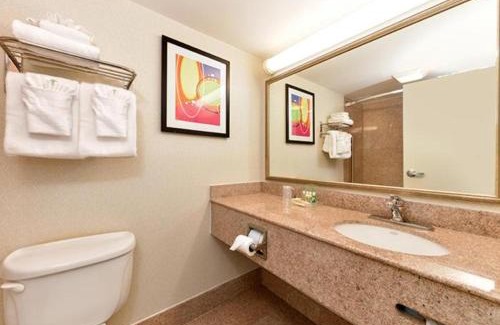 Northeast Virginia Beach Resort | Holiday Inn Va Beach-Oceanside 21st St by IHG