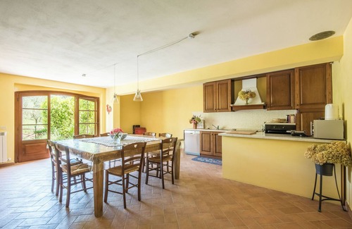 Villa A Sesta House | Holiday Home "Casa Minuccia" with Pool, Garden & Wi-Fi