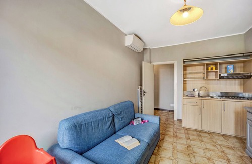 San Bartolomeo al Mare House | Holiday Home 'E2-2 Bilocale Superior Borgo Rovere' close to the Sea with Garden & Wi-Fi