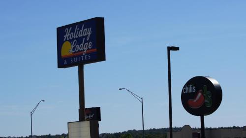 McAlester Hotel | Holiday Lodge & Suites