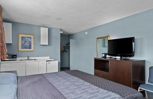 Wenatchee Hotel | Holiday Lodge