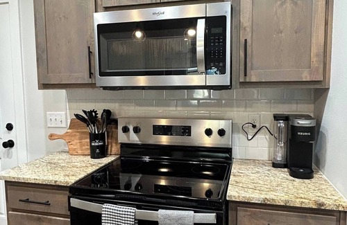 San Angelo House | Holiday on the Concho Green 3Br2.5Ba
