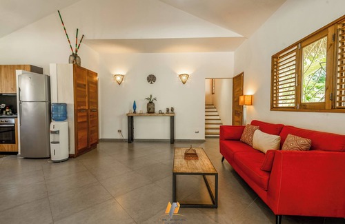 La Iglesia Villa | Holiday Private house/Pool/200M beach-restaurants/Free-Wifi