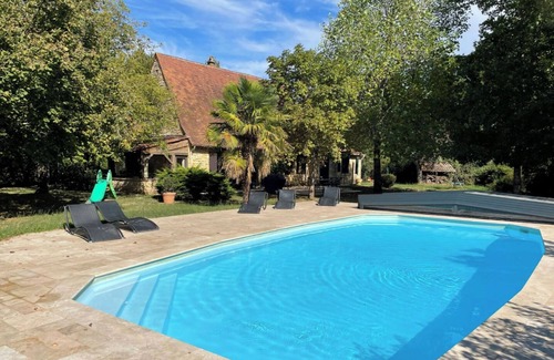 La Roque-Gageac Cottage | HOLIDAY RENTAL WITH PRIVATE HEATED POOL FOR VACATION IN DORDOGNE