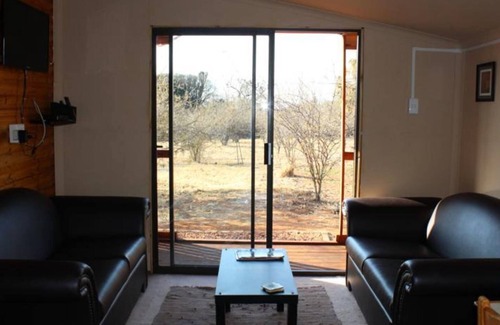 Hartbeespoort Ski Chalet | Holiday Rental Hartbeespoort
