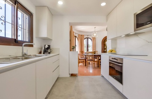 Urbanitzacio la Fustera Villa | Holiday rentals villa FLORES