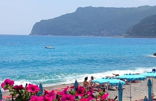 Spotorno Apartment | Holiday Sea View