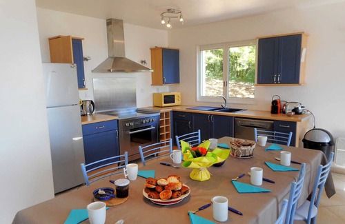 Courry House | Holiday villa in Courry, Cévennes, view, heated pool, pets admitted