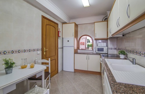 Vale de Carro Villa | Holiday Villa "Villa Sunshine" with Pool, Garden, Terrace, Mountain View and Wi-Fi